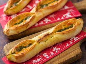 ロングピッツァ(トマト&バジル)