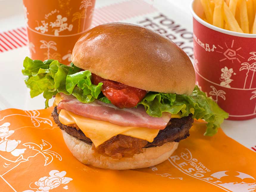 ベーコンチーズバーガー(BBQトマトソース)