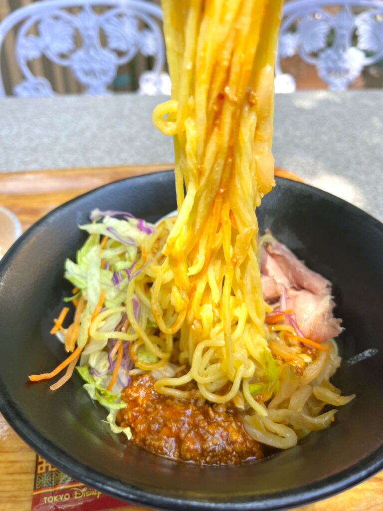 ローストビーフの冷やし豆乳担担まぜそば