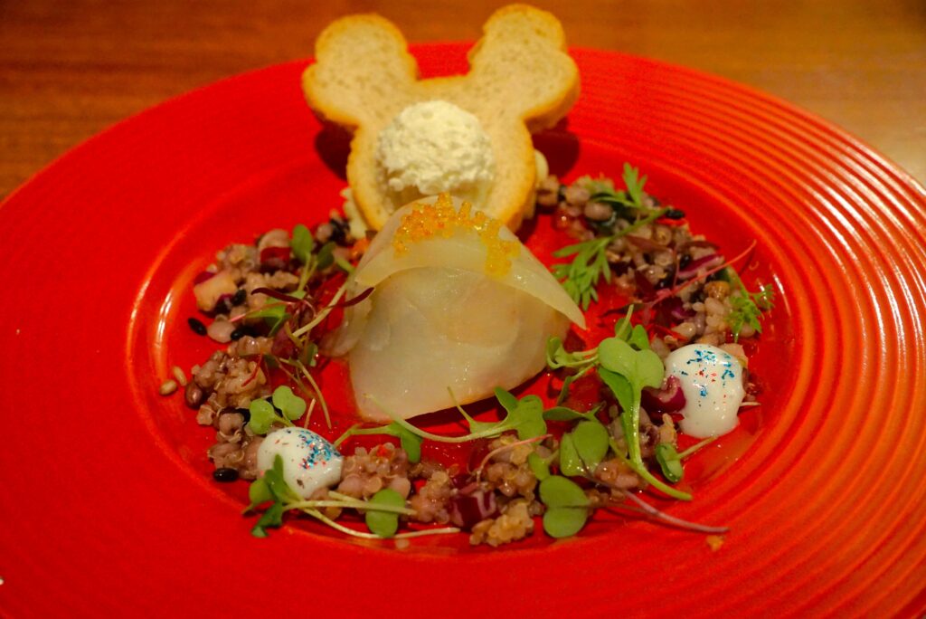 海老とズッキーニのタルタルと真鯛のマリネ、カリフラワー&リコッタのディップとクルトン