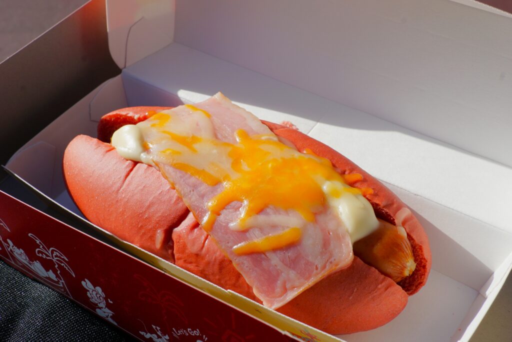 グラタンドッグ/リフレッシュメントコーナー