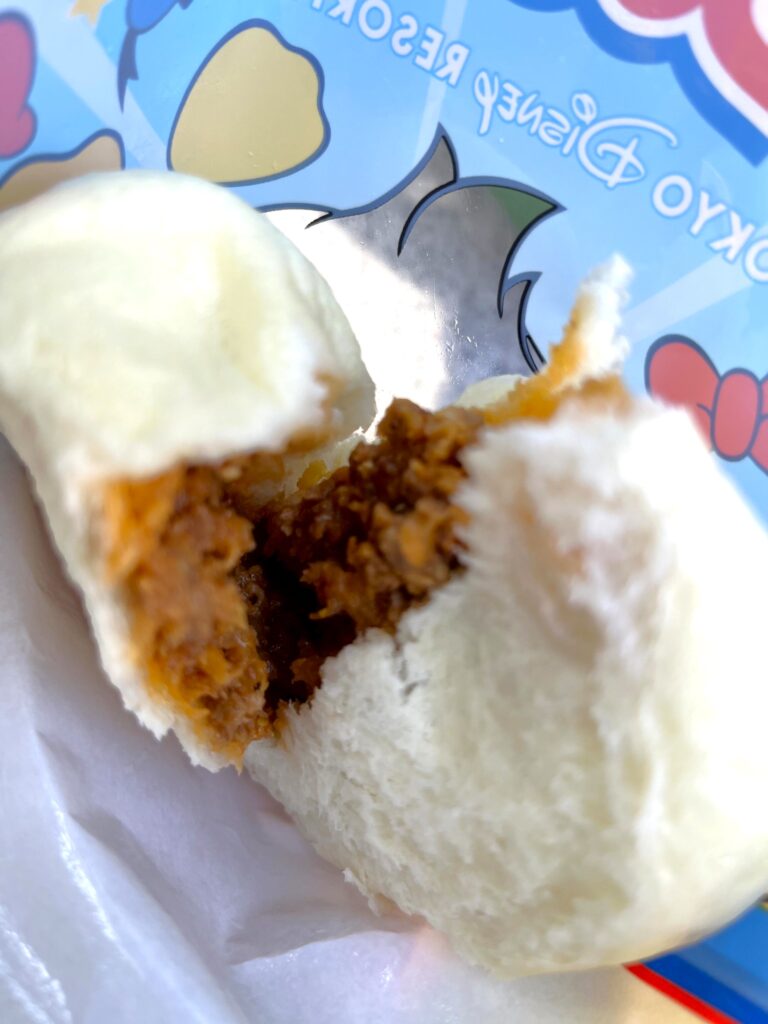 ドナルドダックまん（チーズバーガー味）中身2