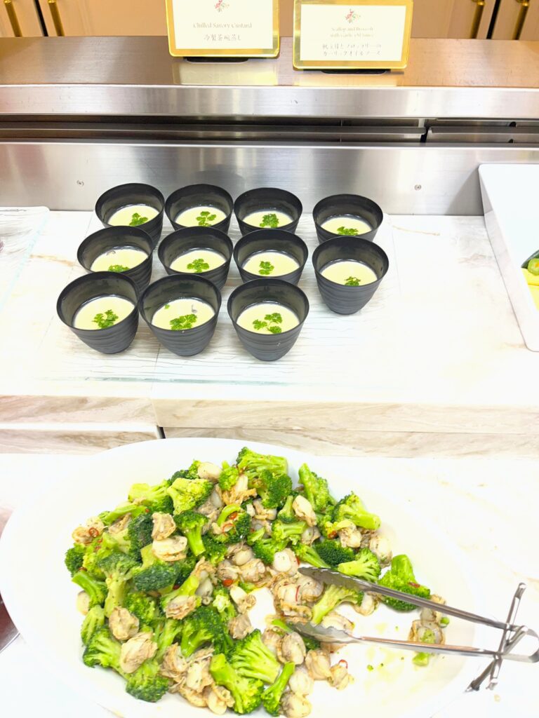 冷製茶碗蒸し/帆立貝とブロッコリーのガーリックオイルソース