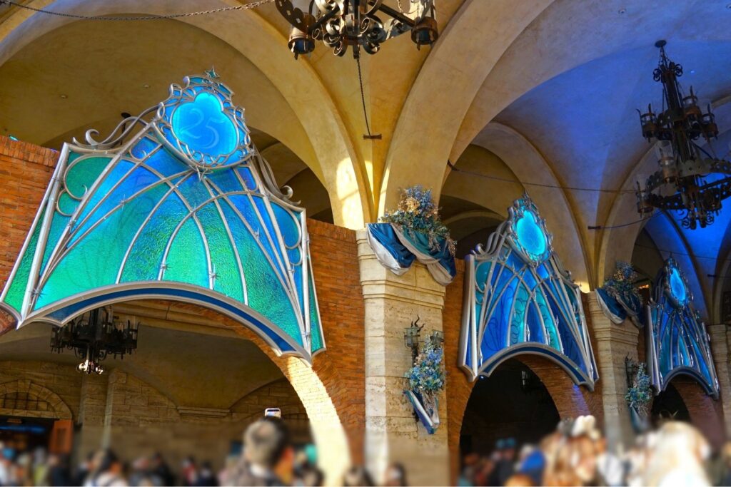 ミラコスタ通り1