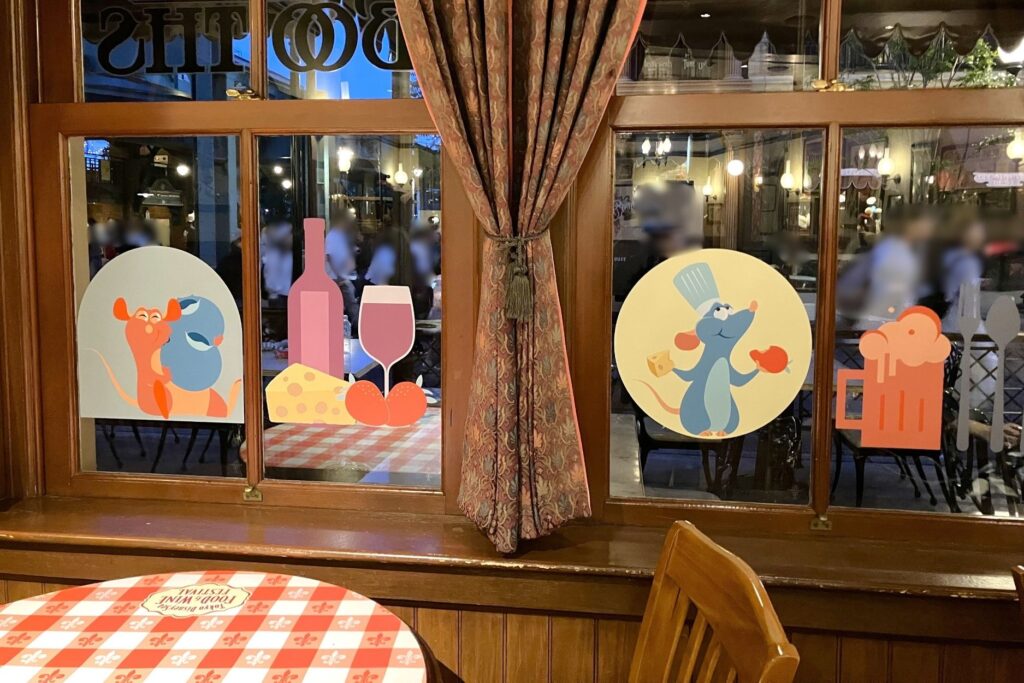 レミー店内装飾2