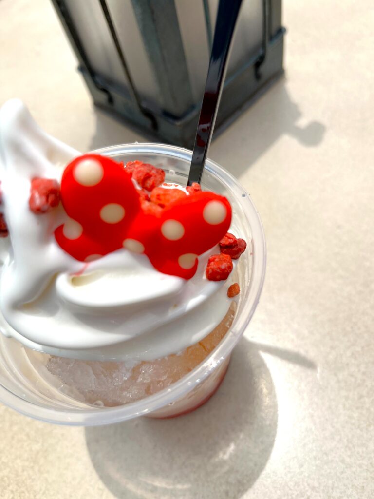 シェイブアイスサンデー(ピーチ、ミックスベリー、紅茶ゼリー)3