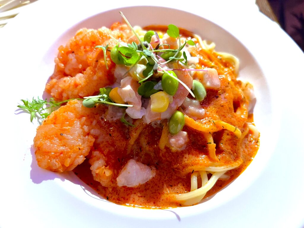 冷製パスタ、海老とサーモンのトマト豆乳ソース1
