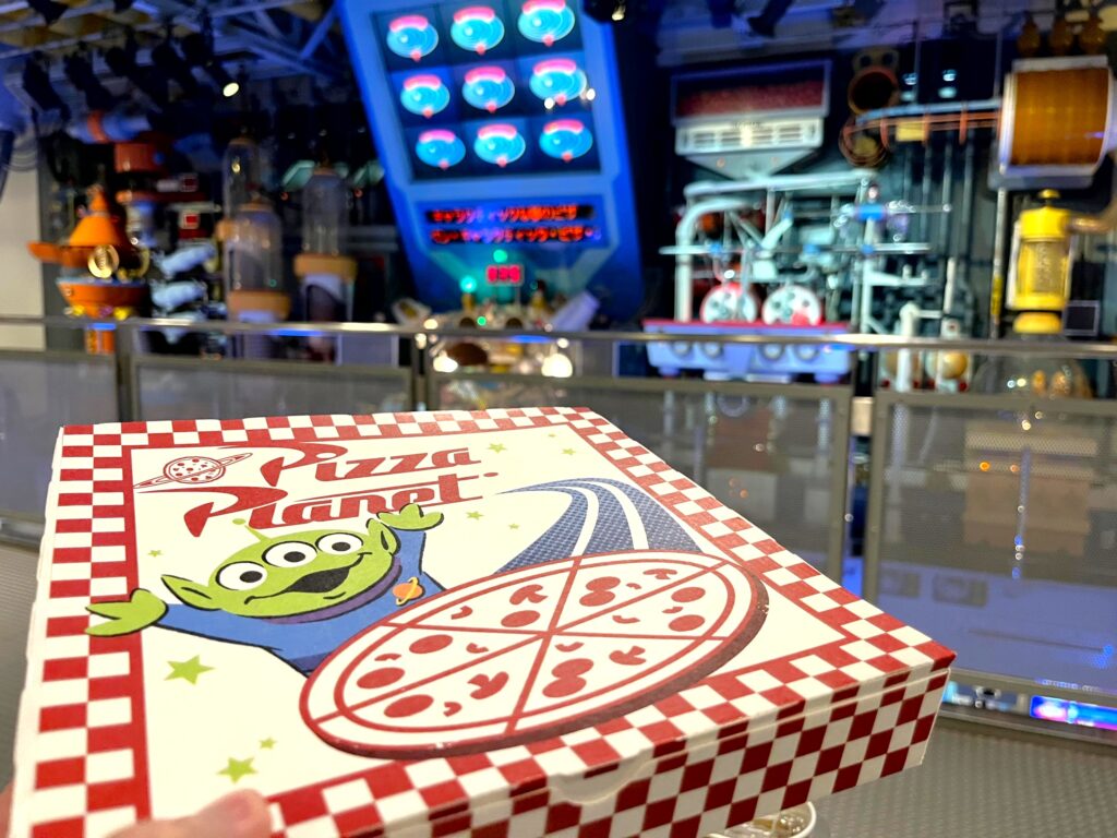 パンギャラクティックピザポート店内