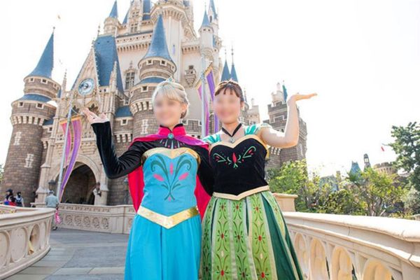 キャラクターに仮装して
ハロウィーンを楽しもう！