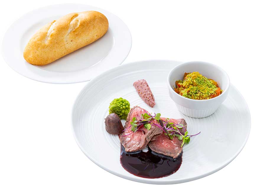 牛肉のオーブン焼き 豚肉のカチャトーラ添え
